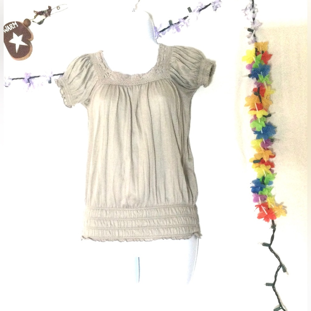 - Vintage Sauci Womens dress blouse. Small